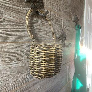 Hanging decorative basket
